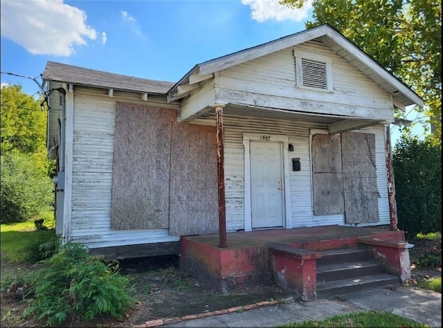 view of front of home