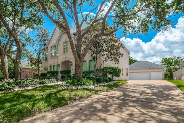 view of front of property featuring a garage