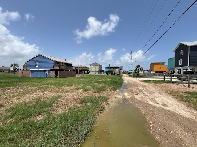 Listing photo 3 for 314 Seabean St, Surfside Beach TX 77541