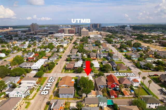 Listing photo 3 for 717 Sealy St, Galveston TX 77550