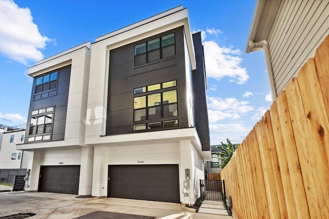 view of front of home featuring a garage