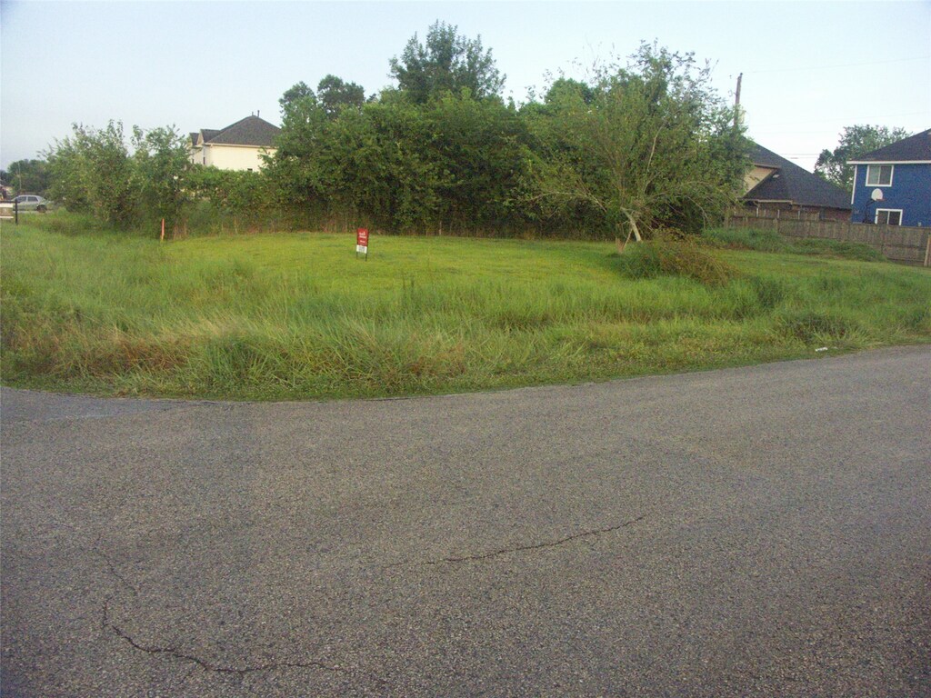 5302 Ricky St, Houston, TX 77033