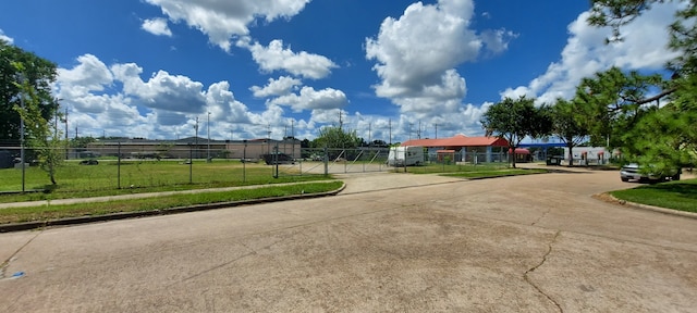 Listing photo 2 for 10018 Ramey St, Houston TX 77075