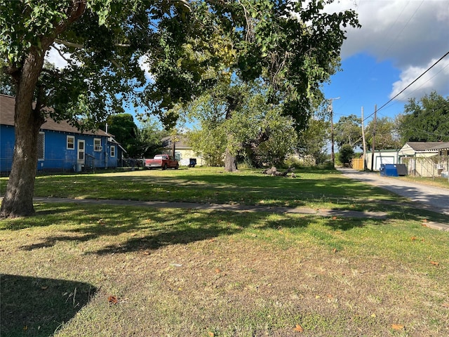 711 Ml King Jr St, Texas City, TX 77590 - photo 12