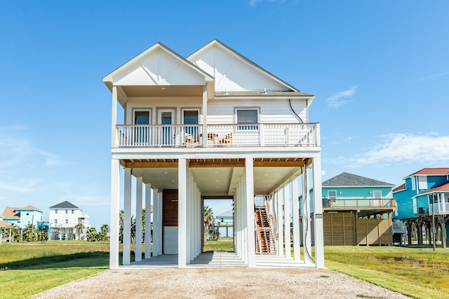 view of front of property with a front yard