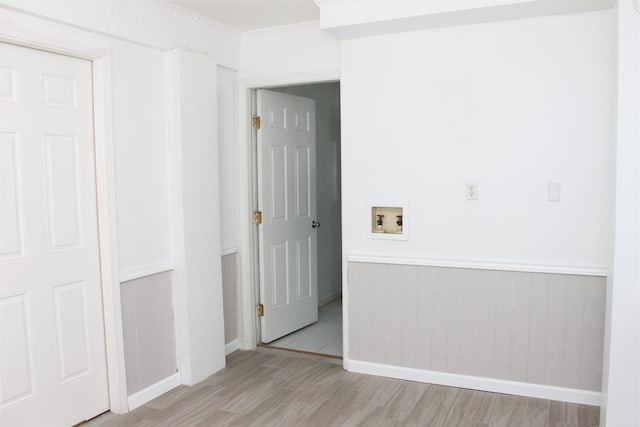 unfurnished room featuring light hardwood / wood-style floors