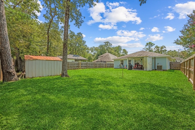 view of yard with a shed