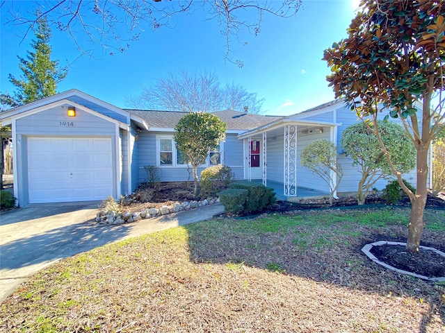 single story home featuring a garage