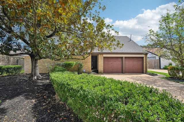 view of front facade with a garage