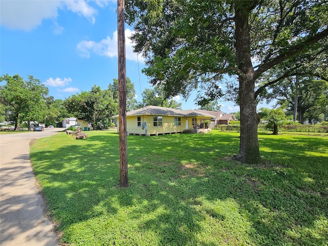 view of front of house with a front lawn