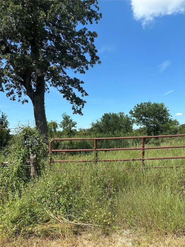 Listing photo 3 for 4864 Country Road 127, Bedias TX 77831