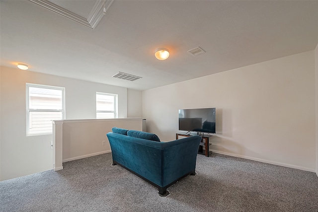 living area with carpet flooring