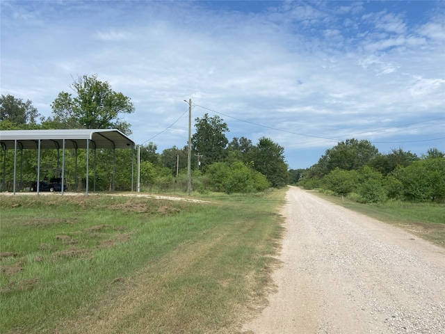 Listing photo 2 for 14 Village Mls, Cleveland TX 77327