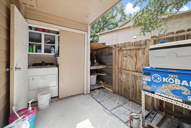 view of patio with washer / clothes dryer