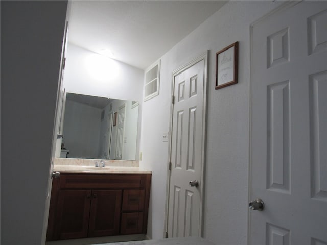 2110 Wilcrest Dr Unit 123, Houston, TX 77042 - half bath featuring vanity