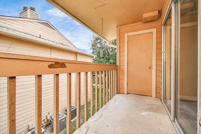 balcony featuring cooling unit