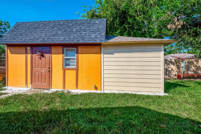 view of outbuilding with an outbuilding