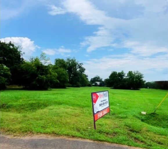 1121 Saddle Horn Bnd, Angleton TX, 77515 land for sale