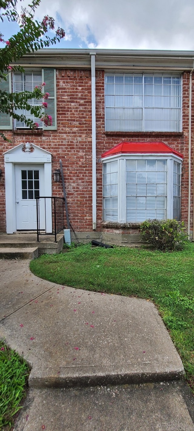 view of front of house