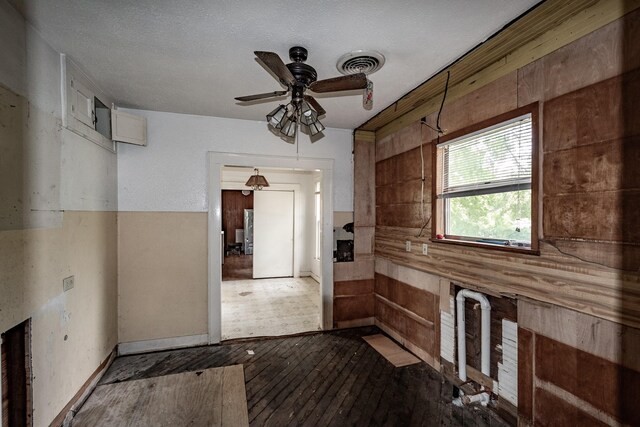 1100 E Houston St, Cleveland, TX 77327 - photo 16
