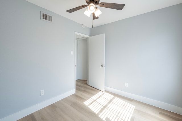 unfurnished room featuring ceiling fan and light hardwood / wood-style floors