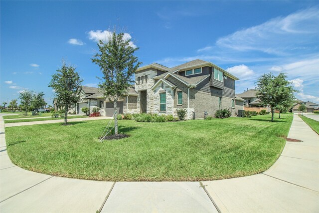 view of front of property with a front yard