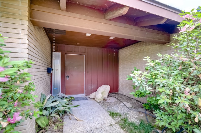 view of property entrance