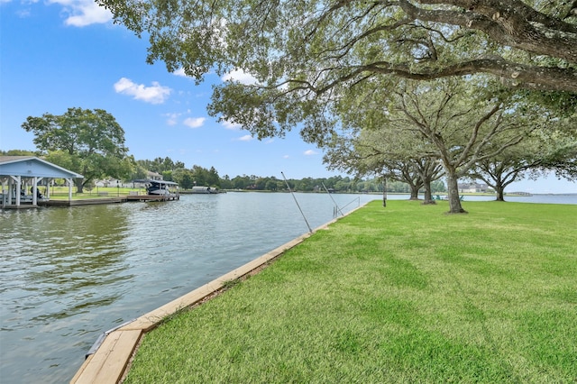 Listing photo 3 for 14027 Waterview Dr, Willis TX 77318