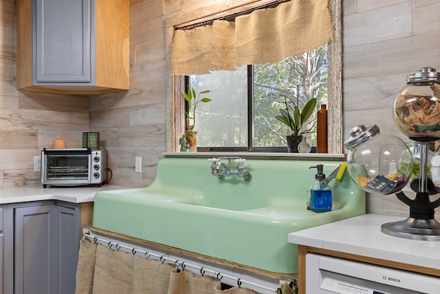 130 Green Acres Loop, Bastrop, TX 78602 - bathroom with a sink and tasteful backsplash