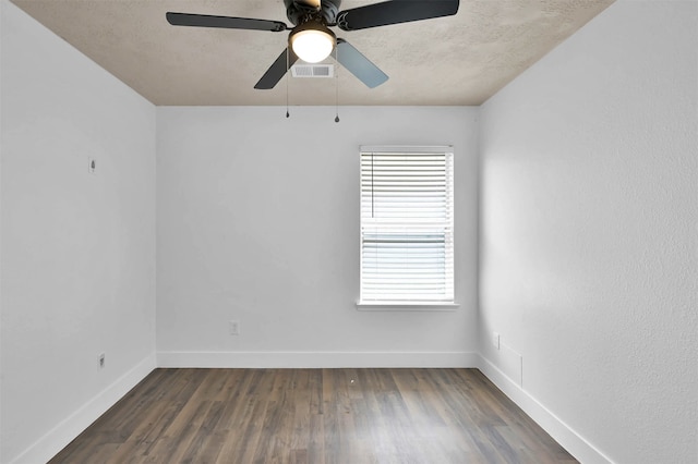 unfurnished room featuring ceiling fan and hardwood / wood-style floors