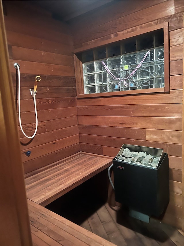 view of sauna / steam room