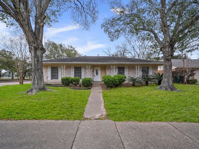 Listing photo 2 for 9003 Pontiac Dr, Houston TX 77096