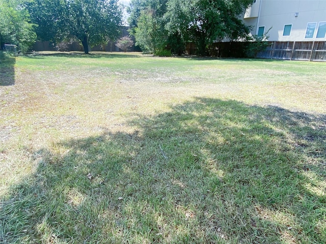 Listing photo 3 for 4403 Woodvalley Dr, Houston TX 77096