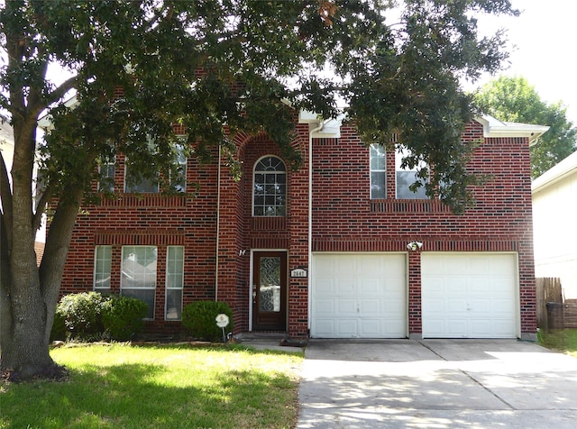 view of front facade featuring a garage