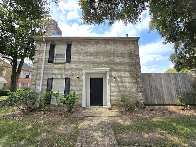 view of front facade