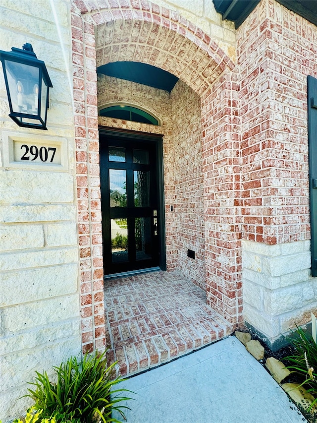 view of property entrance