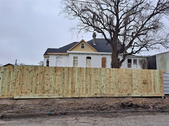 view of home's exterior