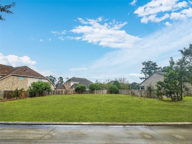 Listing photo 3 for 3388 Wooded Ln, Conroe TX 77301