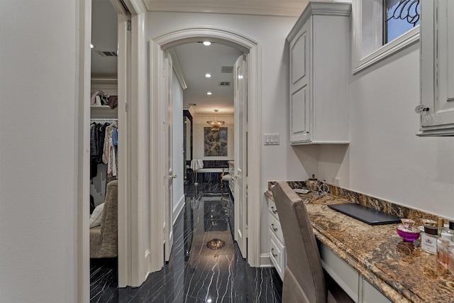 bathroom with recessed lighting and crown molding