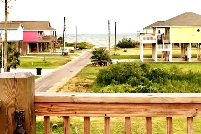 view of yard with a pergola