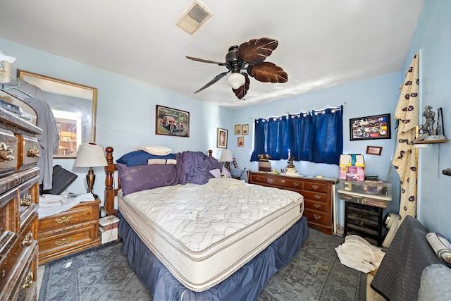 bedroom featuring ceiling fan