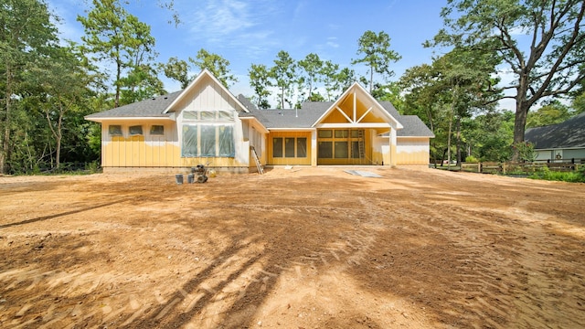 view of front of home