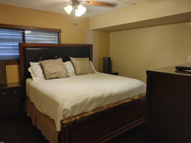 bedroom featuring ceiling fan