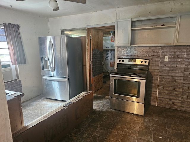 kitchen with stainless steel appliances and ceiling fan