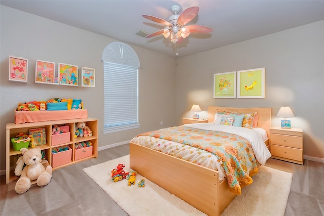 bedroom featuring ceiling fan