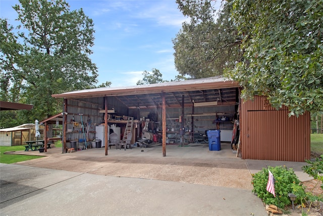 view of outbuilding