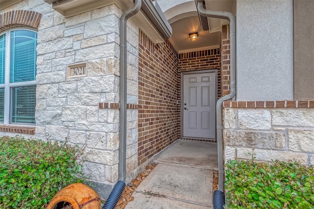 view of property entrance