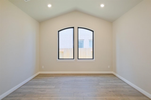 9715 Hunters Run Dr, Missouri City, TX 77459 - unfurnished room with light wood finished floors, recessed lighting, and baseboards