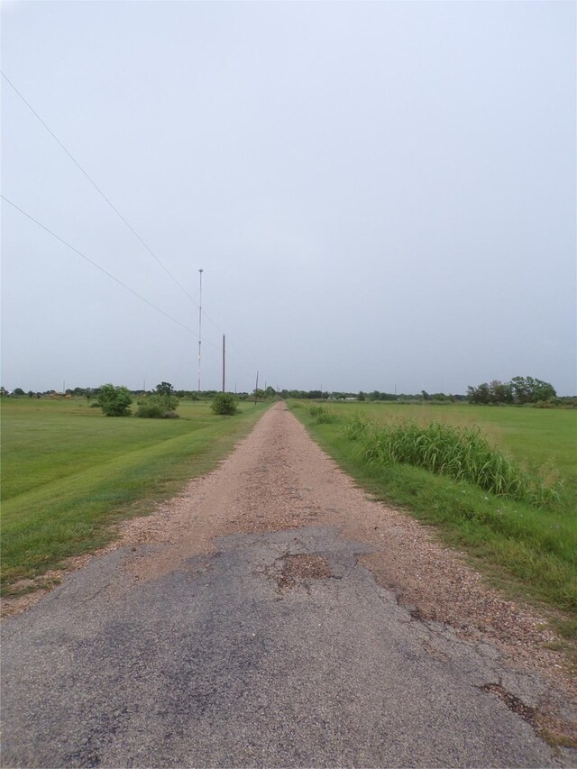 000 Earl St, El Campo, TX 77437