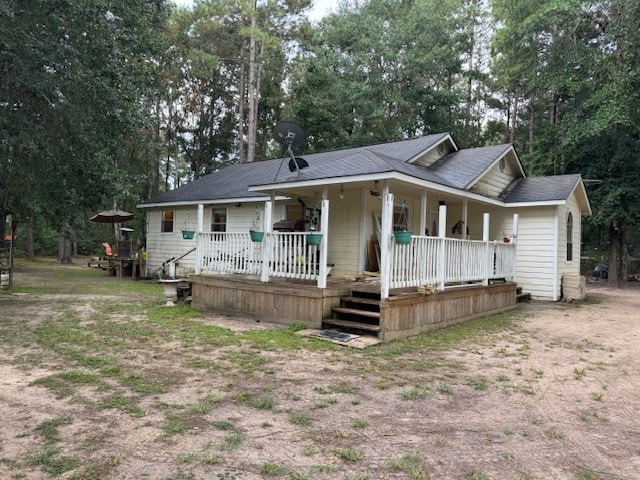 view of front facade featuring covered porch